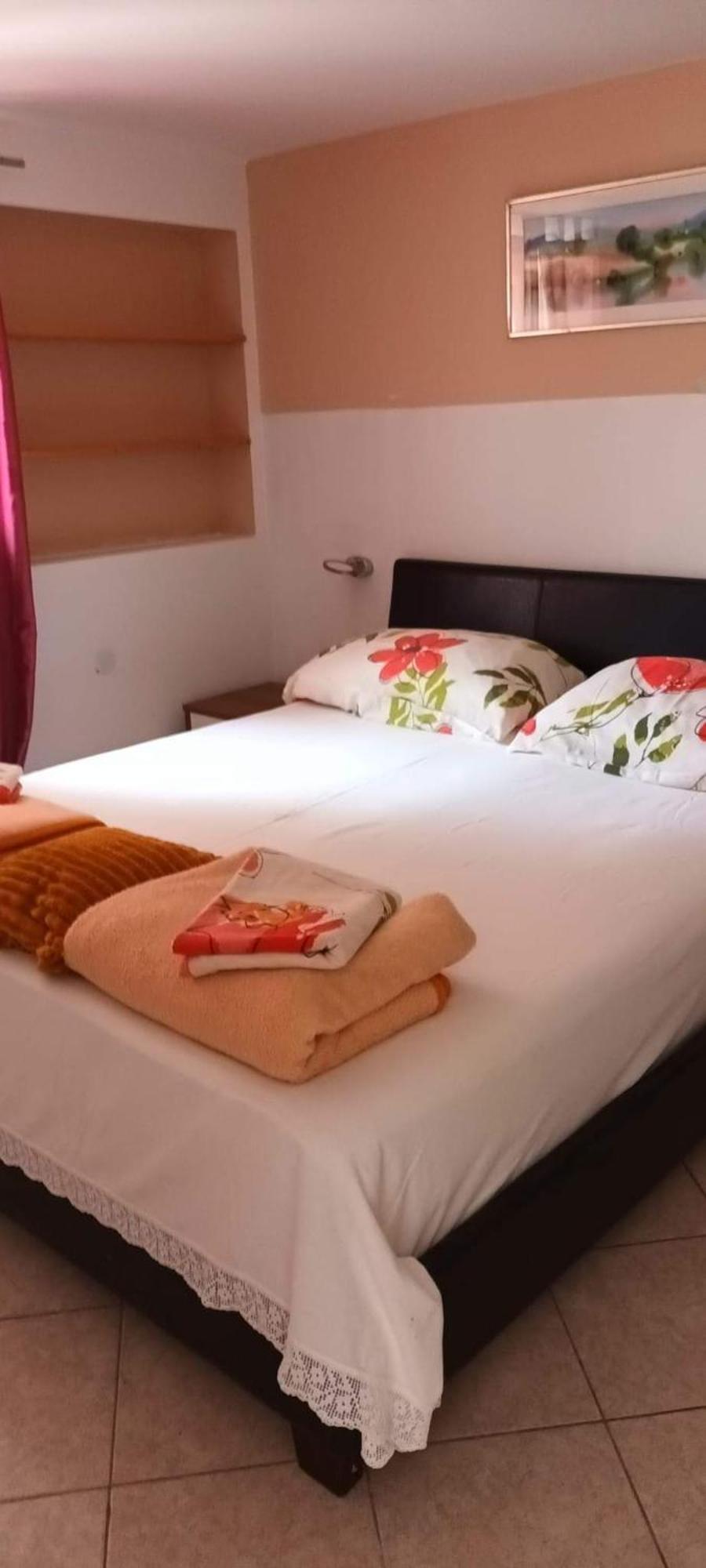 Apartman Petra Trpanj Esterno foto